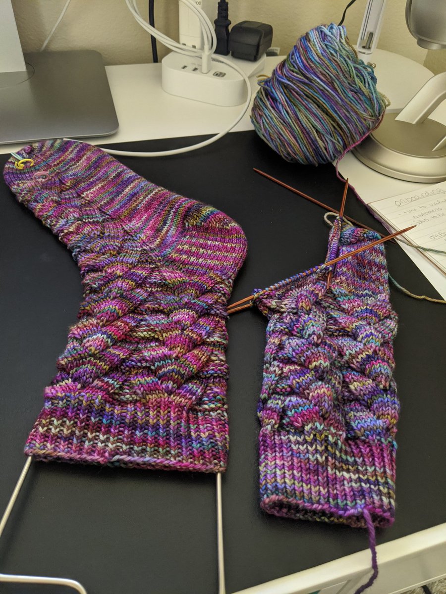 beckatodd's tweet image. Virtual conferences lead to a lot more knitting (keeps my hands busy so I don&apos;t idly start browsing the internet). Almost finished a pair. #stc20