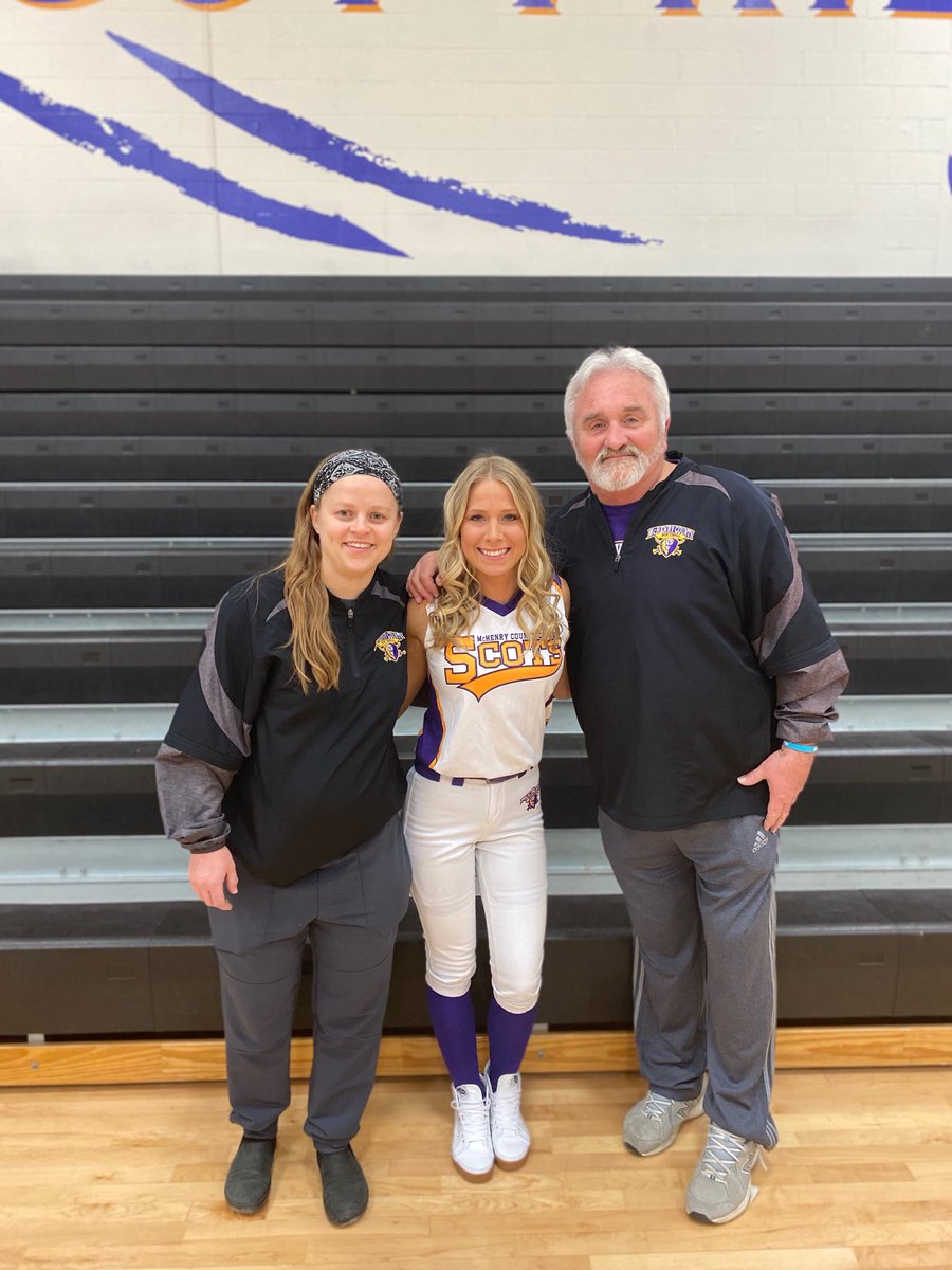 SoftballMcc's tweet photo. Congratulations Maddie Drake for being awarded MCC Academic Athlete of the Year Award! You have gone above and beyond at MCC! Excelling very well in the classroom and on the softball field as well! We couldn’t be more proud of you! University of Milwaukee is lucky to have you! 🥎 https://t.co/Pkuynsnp7Q