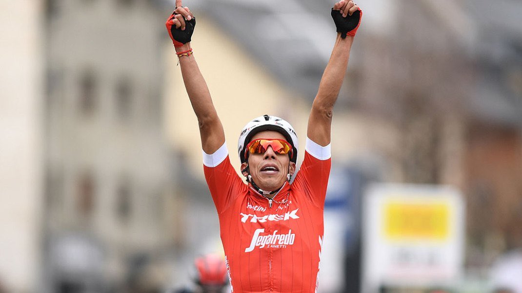 HIGCNFY's tweet photo. Pantano: “EPO is injected, so I have no idea how it got into my body.”
@TrekSegafredo: “Colombians usually win loads of races, so we have no idea how he got into our team.” https://t.co/G19Mf9DcRe