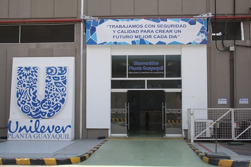 revistzonalibre's tweet photo. Unilever dona 5760 pruebas para COVID -19 y 25 respiradores a la Junta de Beneficencia de Guayaquil @Unilever 
https://t.co/2ay6XX8j2z https://t.co/EUSC7l5rTL