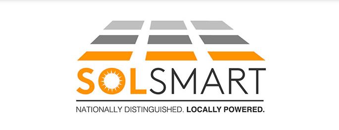 Virginia_Energy's tweet photo. Exciting news today! #DMME is hosting @GoSolSmart  to help localities  be #solar ready. We'll work with the @UVACooperCenter to help those interested eventually receive a SolSmart designation.  #VAsolar 
Learn more: https://t.co/q0KscpoIQG https://t.co/a3kJk4ElY7