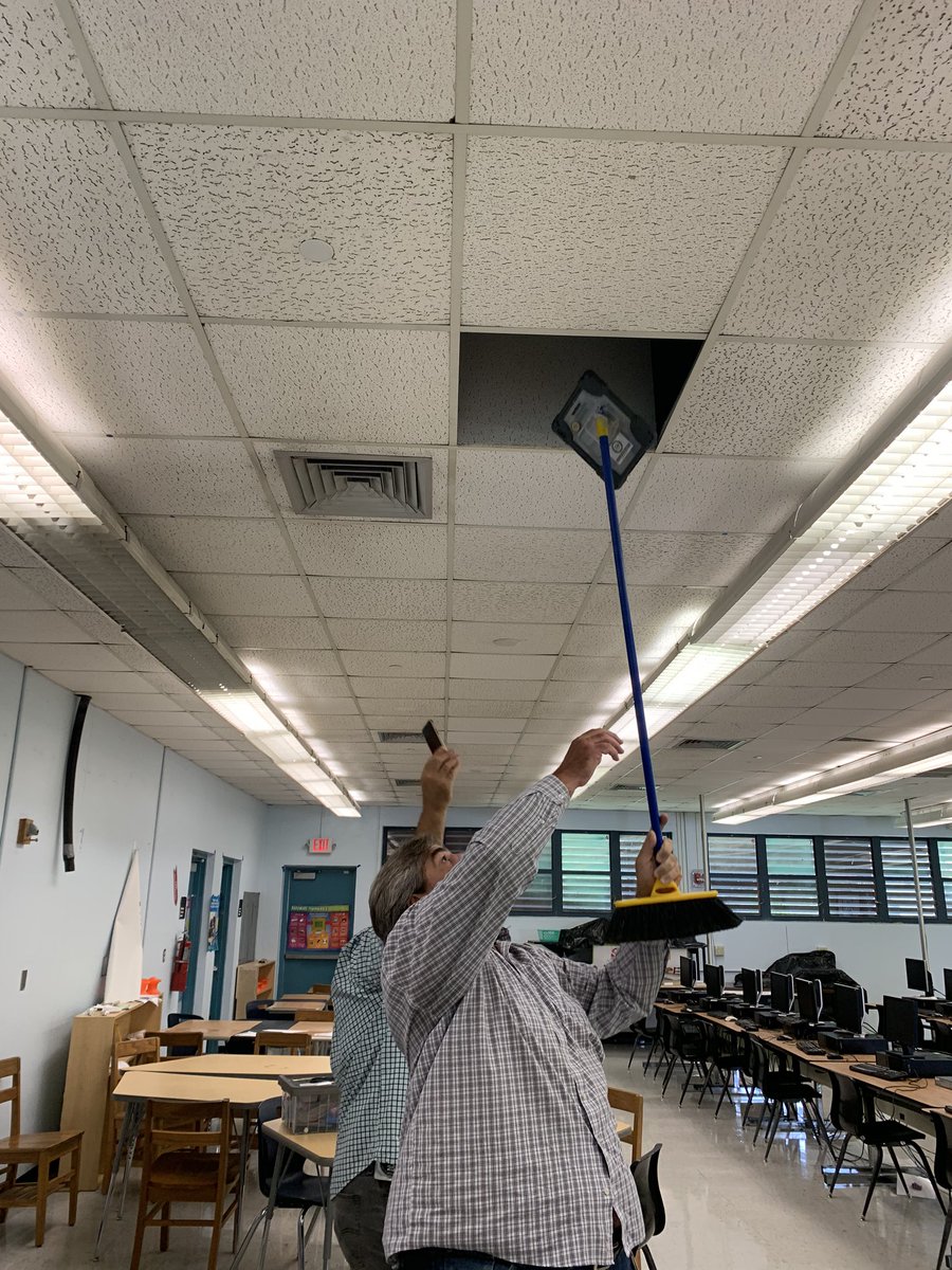 DrIliaMolina's tweet photo. @HammocksMiddle doing a zoom walk through of our proposed #VerizonInnovativeLearningLab 🤞 @dpvils @Dadegetsgrants @inst_technology https://t.co/hRPeO2xHTQ