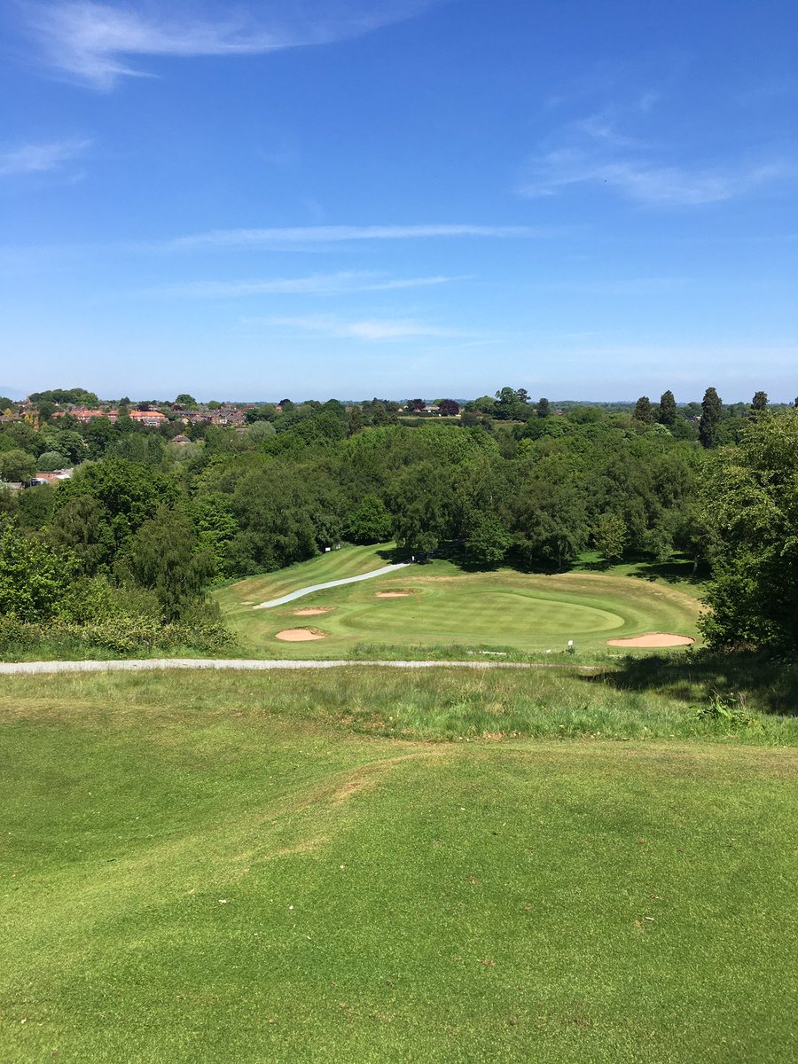 coxy135's tweet photo. Great day at work. Golf course looking stunning in the sun. #Covid_19 #staysafe #golfisback #golfcourse #hottestdayoftheyear #greenkeeping #picoftheday #beautifulday #trees @MarketDraytonGC https://t.co/qZ7O7J5R61
