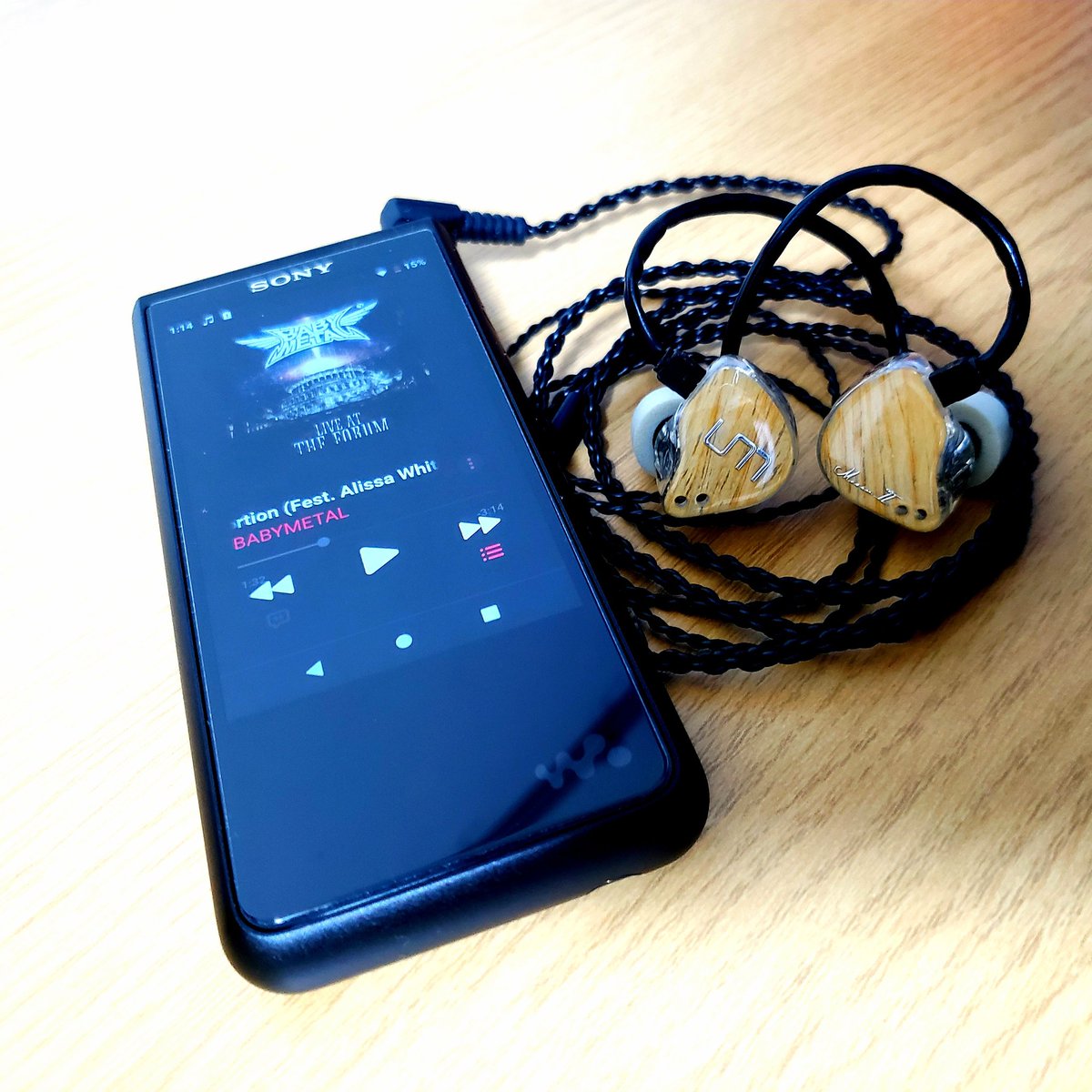 metatarou1010's tweet photo. (ΦωΦ)ﾌﾌﾌ…

#WALKMAN #NWZX500 #uniquemelody #MASON2 https://t.co/lk8ZCkT2xG