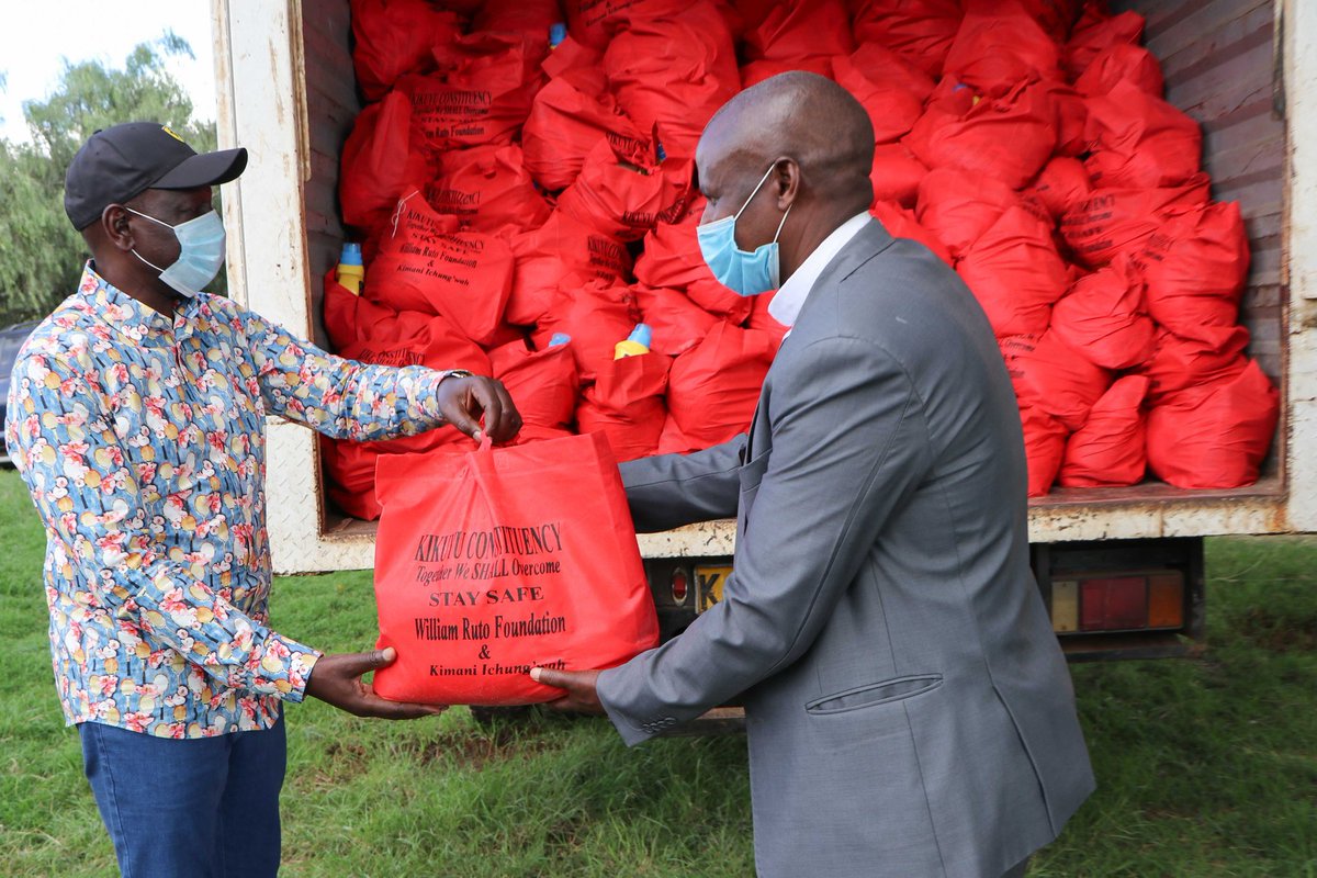 WilliamsRuto's tweet photo. Today, 600 families in Nachu Ward were part of the wider 3,600 households that benefitted from our food distribution; to shield Kenyans from adverse effects of the outbreak. https://t.co/29yl9SJex9