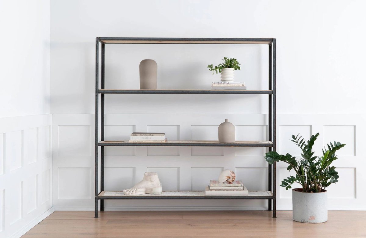 ZZDRIGGS's tweet photo. First a sapling, then a tree and then a barn. Now, a home for curios. Of-the-earth materials cycle through reinventions of form. As has the planks of this rustic Amish Barnwood Shelf. #ZZDriggs #livewellasyouwish  #amishdesign #shelving #shelfie #woodshelving #onlyheirlooms https://t.co/z6vQo4pQVS
