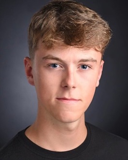 TresAMag's tweet photo. We spoke to @alfiejukes_ about playing John in #RSCBoyInDress, performing at #MainMenOfMusicals with @LJProds and making his professional debut in #Gypsy! ๐ท : David Green https://t.co/iQvaoUfuO6 https://t.co/bM3UuudZsJ