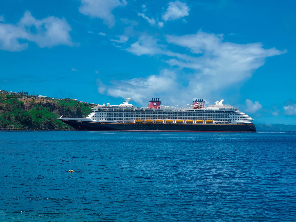 How the city looking @StvincentGren
@VisitSVG
@SVGNewsBot
@SearchlightSVG
#skyphotos_svg #welovepics #stvincentandthegrenadines #kingstown #caribbeanstyle #cruise #cruiship #caribbean