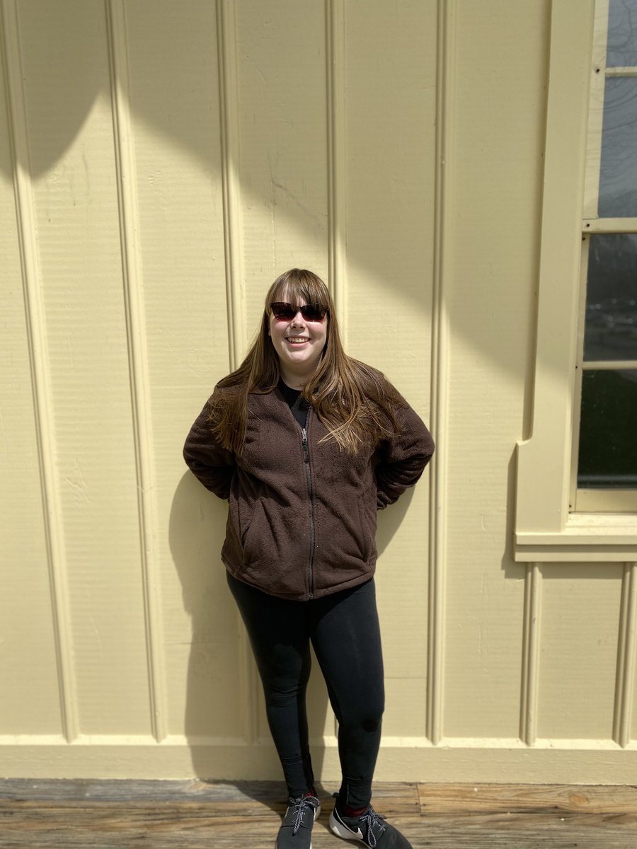 HNHS_Music's tweet photo. Jen participated in Marching Band, and Symphonic Band. 

Thank you for all of your hard work and dedication! We will miss you!
🌊💚 #AlwaysANamer https://t.co/j5oXFK3pzS