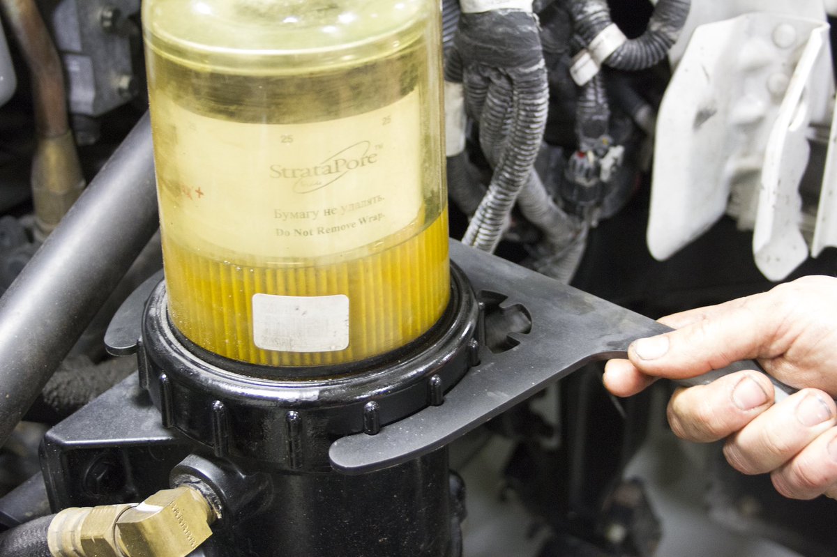 lislecorp's tweet photo. The Lisle Diesel Filter Wrenches for Davco are Specially Designed Wrenches for Removing and Replacing the Main Filter Collar & Vent Cap on Aftermarket Diesel Fuel Filter Systems.
Learn More: https://t.co/KRhAUUu33k
#SmileWithLisle #LisleCorporation #LisleTools #Davco https://t.co/jrUKVWJIpm