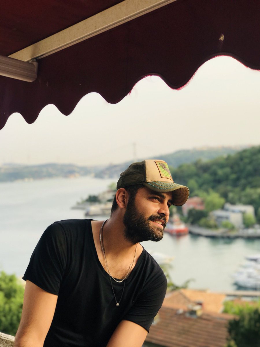 ERKANMERICC's tweet photo. 🤔🤔 hayırlı akşamlar dilerim https://t.co/cy94Oa85go