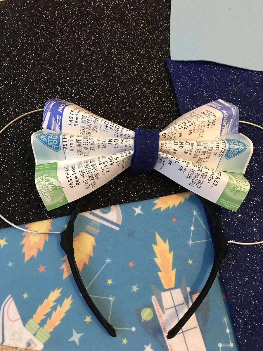 jennanbrooks's tweet photo. I’ve recently found my way into distwitter, so here’s my introduction. Hi😊 I’m Jenna and I’m one of the millions who have an ear Etsy shop. But these make me happy because it was an original idea I played with, and no one else sells them (yet). 
Insta &amp; Etsy: EarsASmallWorld💕 https://t.co/e4lfEihbPS