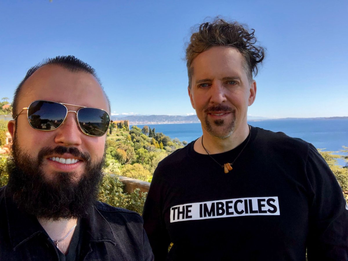 Big beard? Check! Mad hair? Check! Stan and Butch enjoy the sun in 🇫🇷 on last years euro tour.