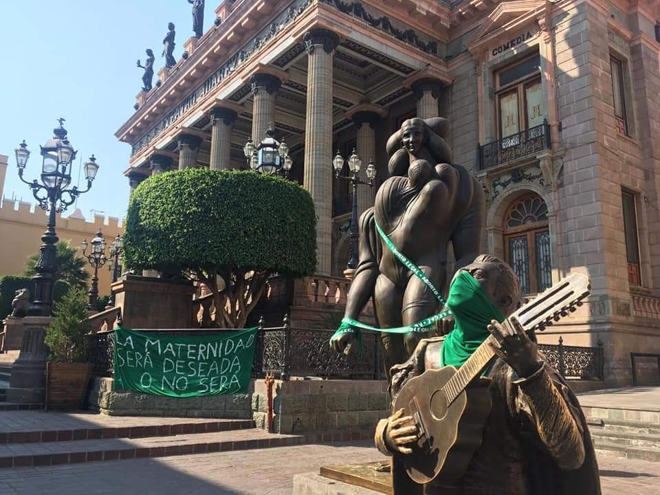 verdeaquelarre's tweet photo. En Guanajuato la maternidad será deseada o no será #AbortoLegalGuanajuato #SeraLeyGuanajuato https://t.co/BhFFYLkeHA