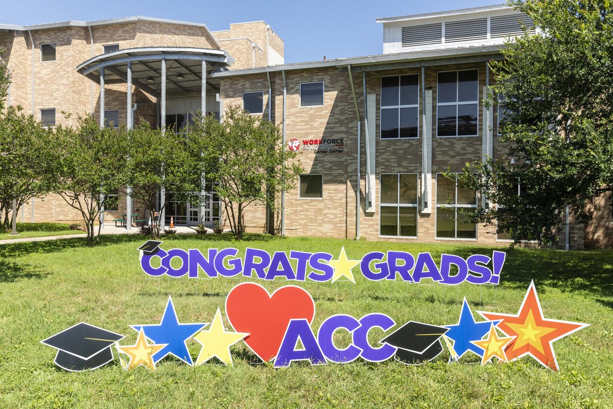 accdistrict's tweet photo. We are so incredibly proud of our #ACCGrads! So proud in fact, we've installed graduation signs at every ACC campus for you to snap 📸 your grad pic! 🎓 Tag us at @accdistrict or #ACCGrads so we can celebrate your grand accomplishments, this time is all about YOU! #ACC4Everyone https://t.co/IjWdtU3bG2