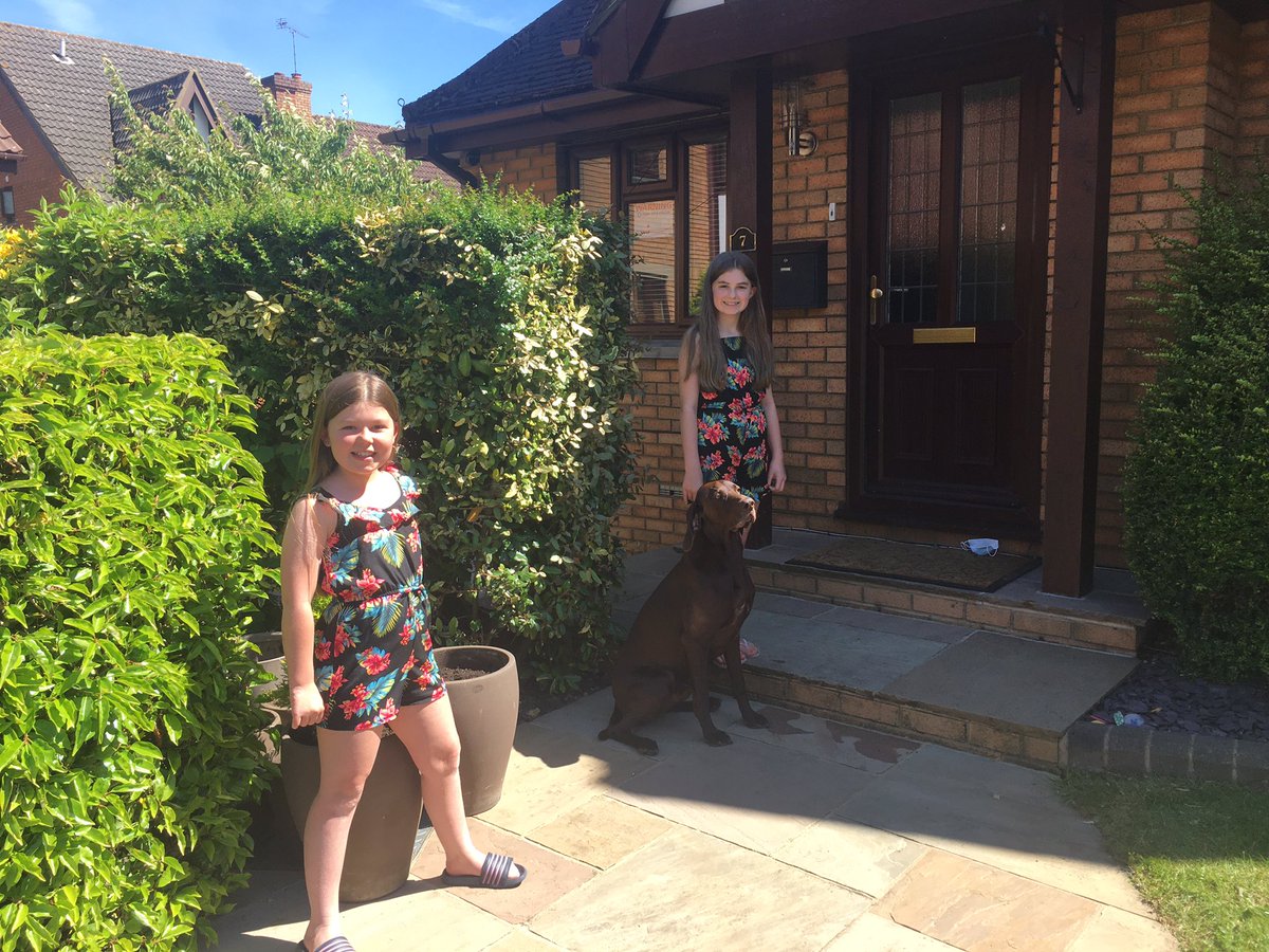GravattTracy's tweet photo. @DockrellMiss Matching outfit for a door step chat with your BFF ! 😍 nelson keeping them apart https://t.co/jOXuFC0mH9