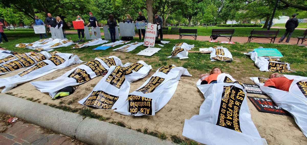 als_now's tweet photo. 54 pALS braved CV-19 today to ask the President to intervene and to help create new pathways for ALS therapies. One of the bravest things I've ever seen. LIVE BROADCAST AT 2PM EST FACEBOOK "NO MORE EXCUSES FDA ALSA PROTEST." #ALS #ENDALS https://t.co/kKqE7HLwIy