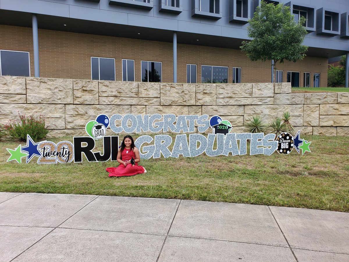 chrissy8006's tweet photo. @NetZeroLee will always have a special place in our hearts π. Thank you for all the beautiful memories since #rjlyear1. 5th grade graduation 2020 #rjlyear6 #VirtualLEE https://t.co/2fS389VoHR