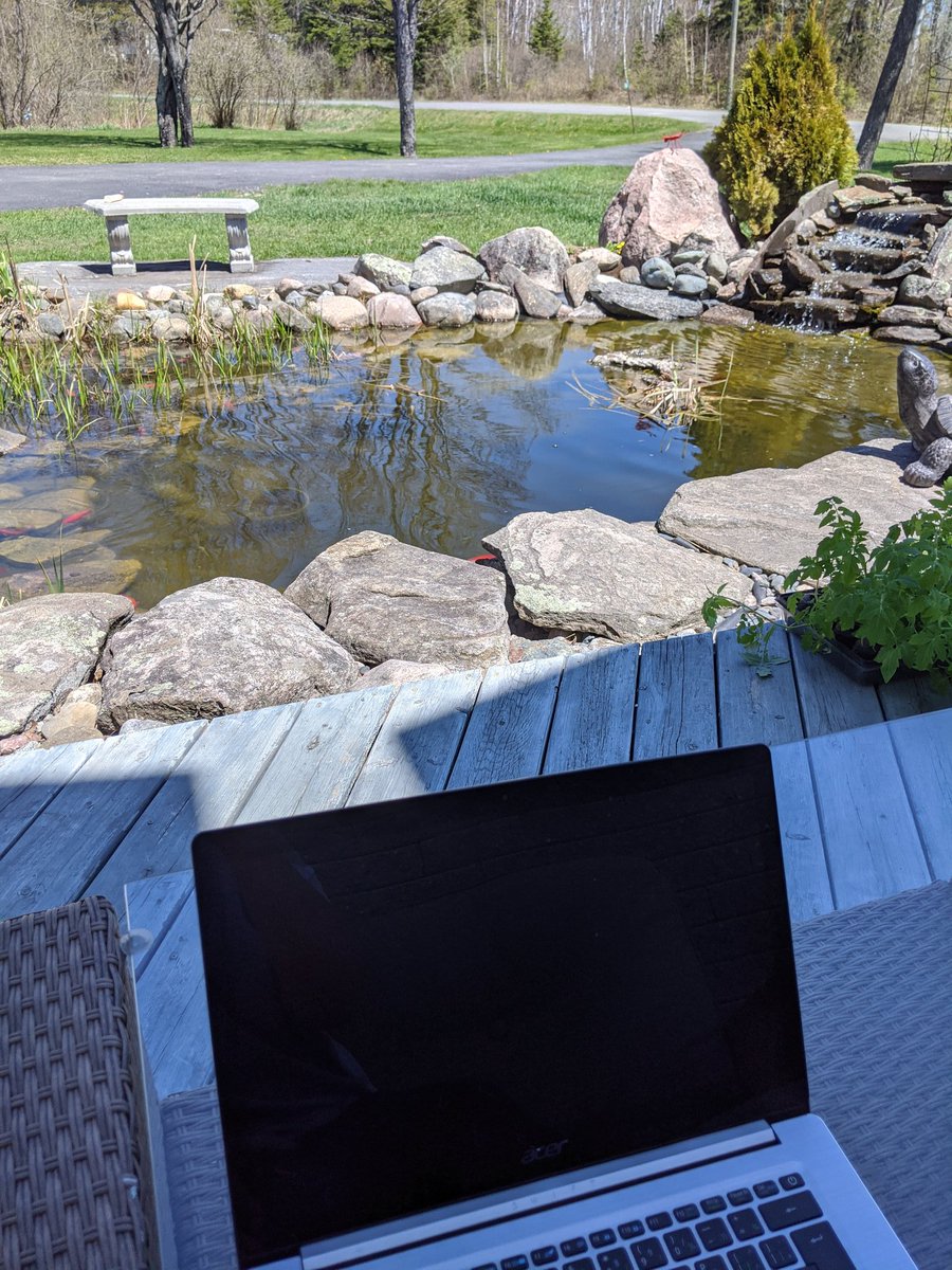 CSckopke's tweet photo. Good  news! The wifi reaches the pond. 

#workingfromhome https://t.co/07zsPbdLsj