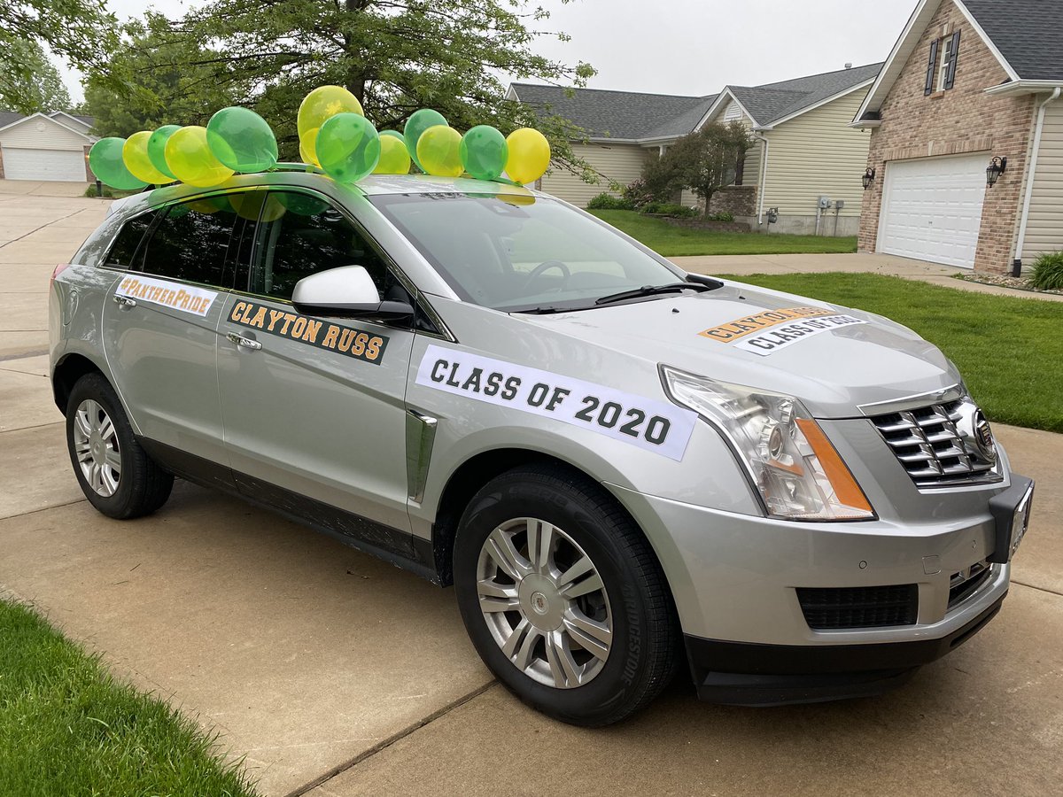 SLP_Kathy's tweet photo. What a fantastic Senior Parade! Thank you to the whole North Side for making this so special. I’m not sure who loves the parade more- Clayton or us! #FZNGradParade2020 https://t.co/sH3IfjDiRW