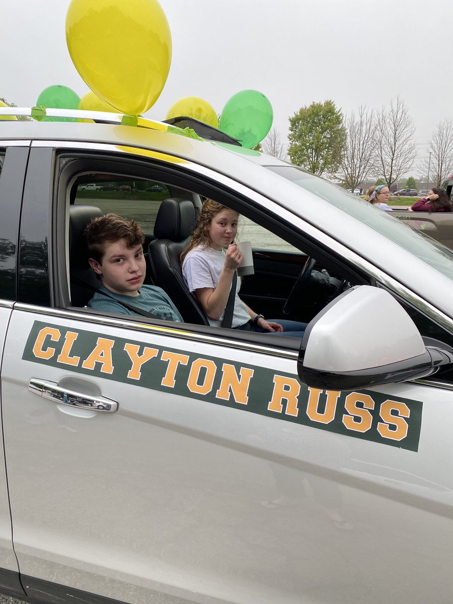 SLP_Kathy's tweet photo. What a fantastic Senior Parade! Thank you to the whole North Side for making this so special. I’m not sure who loves the parade more- Clayton or us! #FZNGradParade2020 https://t.co/sH3IfjDiRW