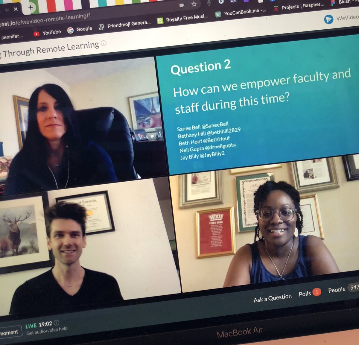 JCasaTodd's tweet photo. My #EdWriteNow pal @SaneeBell sharing how we need each other to lead with these three ideas:
➡️I don’t know
➡️Can you help me?
➡️Thank you! https://t.co/4n5PYevgAH
