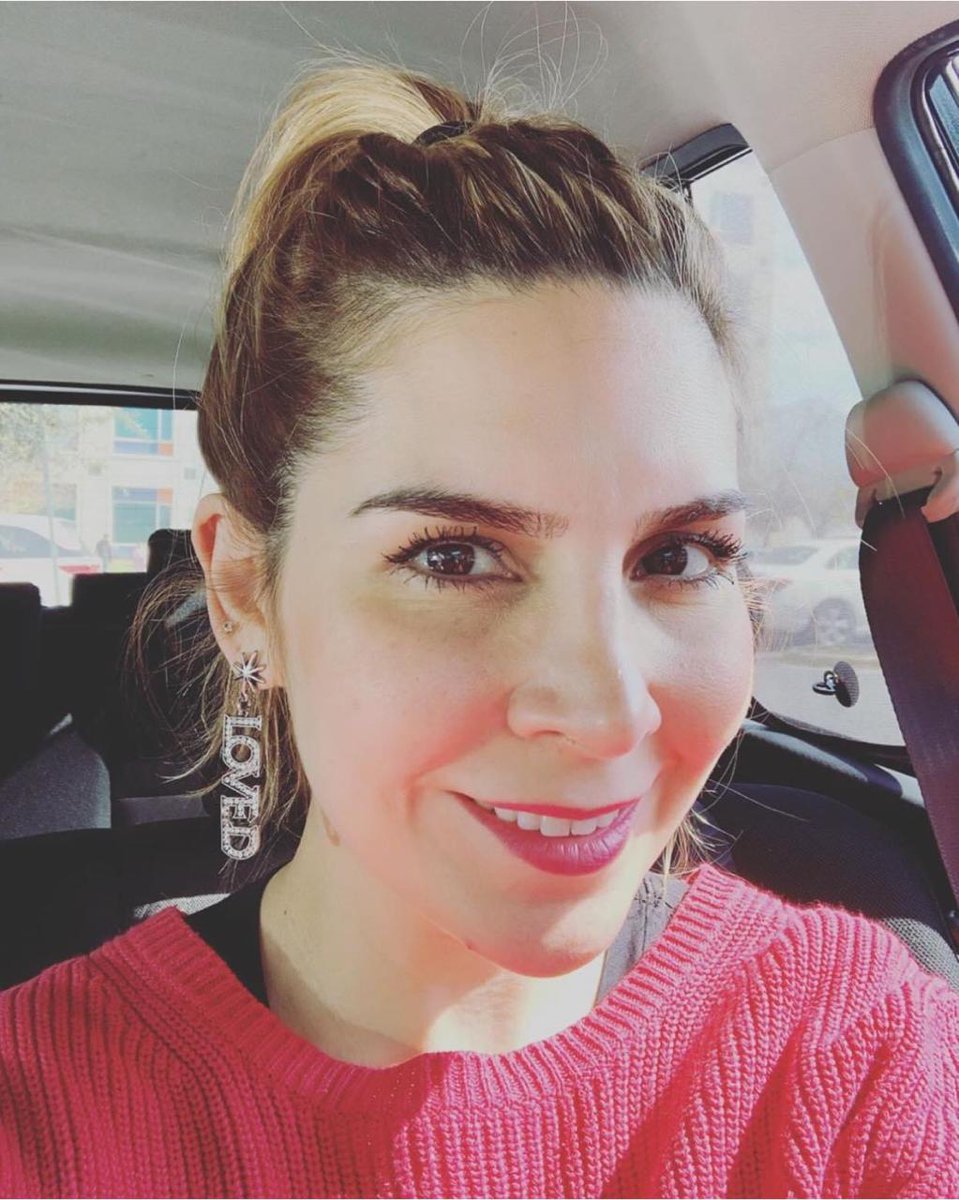 Bonita tarde para todos 🙌
Sonríe que nadie te quite esas ganas de vivir
Aunque es difícil en un mundo lleno de personas mal vibrosas 🥴
BENDICIONES 🙏