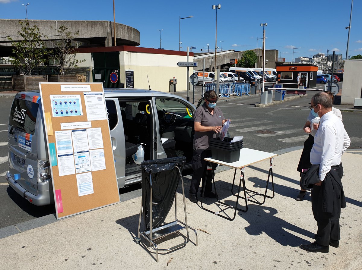 Pour permettre aux personnes à mobilité réduite (#PMR) de se déplacer en toute #sécurité, nos équipes en charge de #PAM75 forment et équipent les conducteurs, aménagent et désinfectent les véhicules. Merci à nos collaborateurs <a href="/KeolisIDF/">Keolis Île-de-France</a> pour leur engagement. #TousMobilisés