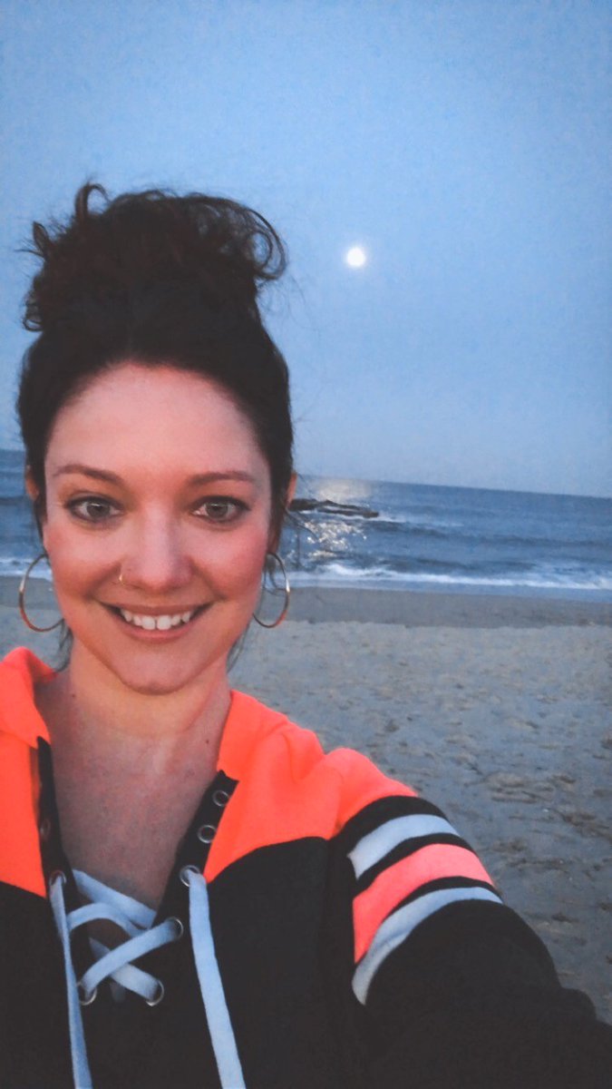 InsideGeotab's tweet photo. Meet #Geotabber Lindsay: "@GEOTAB's virtual onboarding was a unique and interactive experience! I am enjoying the virtual video meetings as it helps me meet my new colleagues and stay connected while working from home." -Lindsay, Sales Specialist #FacesofGeotab #GeotabGOesRemote https://t.co/kj5VcGp6vY