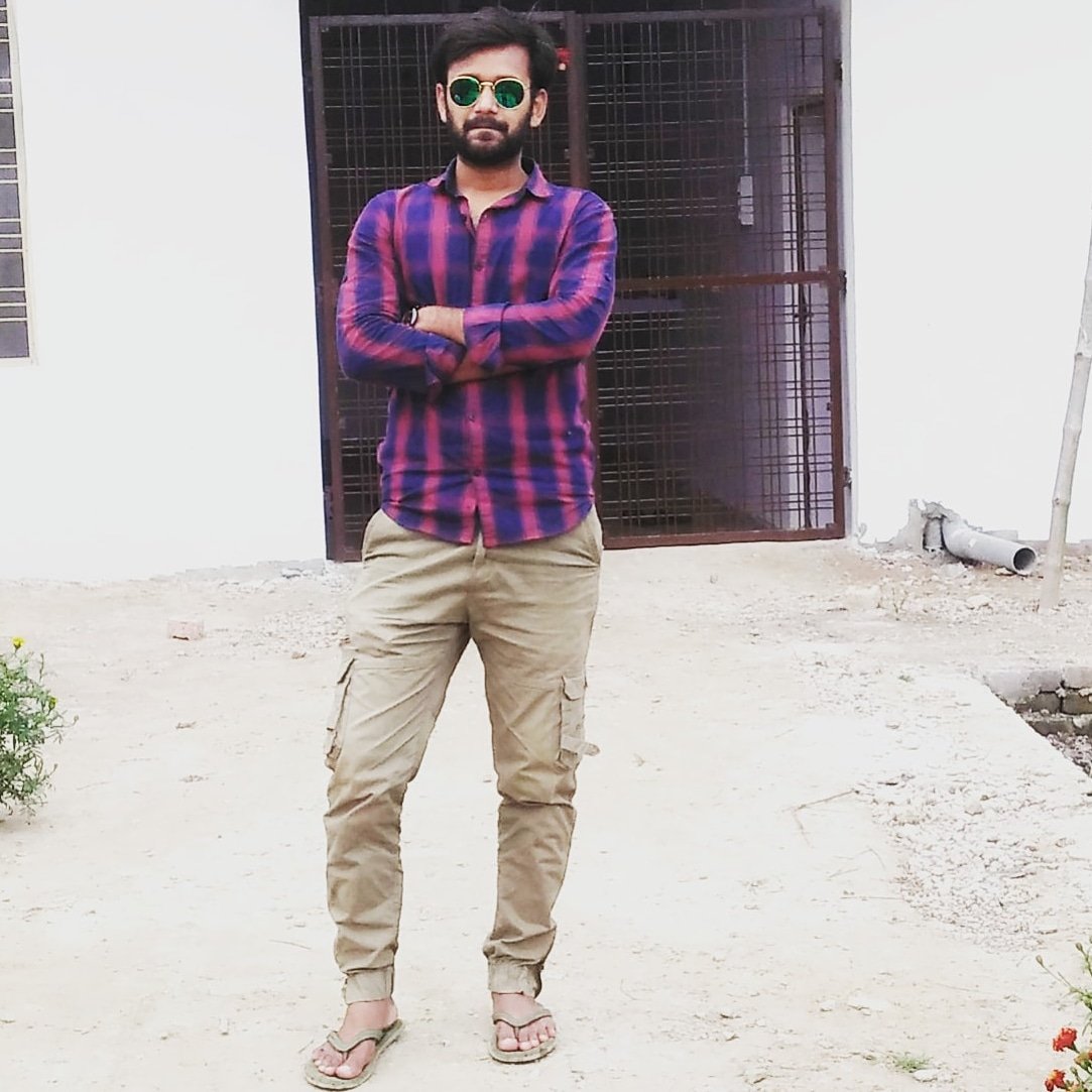 ankurm_official's tweet photo. Just sit and scroll old photos in this lockdown period, you'll definitely get photo which you forgot to post 😅😅.. It's time to post one 😎😎 #oldone📸😍
#BabyChoice🤔 #bestofmine🤗
#lovinglife #StaySafeStayHome https://t.co/xwzgvJzWBv