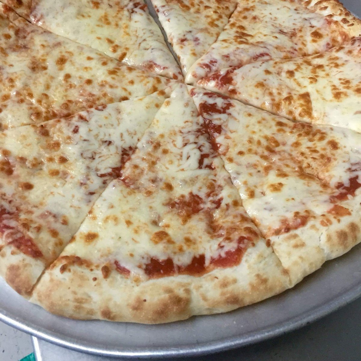 Stock_Jacoglj's tweet photo. #ShowSupport and love for our good friends at Taty's Pizza who are working so hard at this time to bring you a delicious array of pizzas, poutines and more!
#Covid_19 #StayHome #OrderOut #Support
#SmallBusiness #SupportOurFriend https://t.co/rS2VIzNRqH