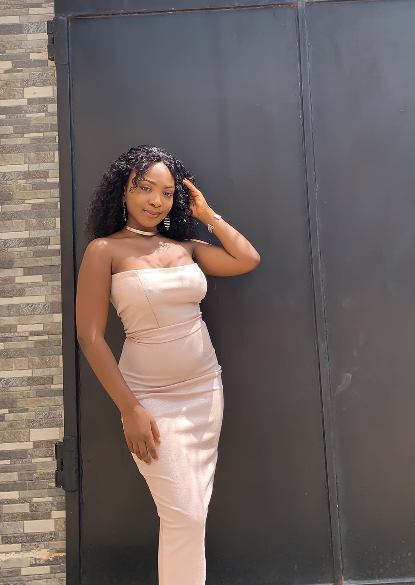 just_oyinda's tweet photo. I made this dress and here are four ways to wear it 💖 https://t.co/8r5AzGaDGs