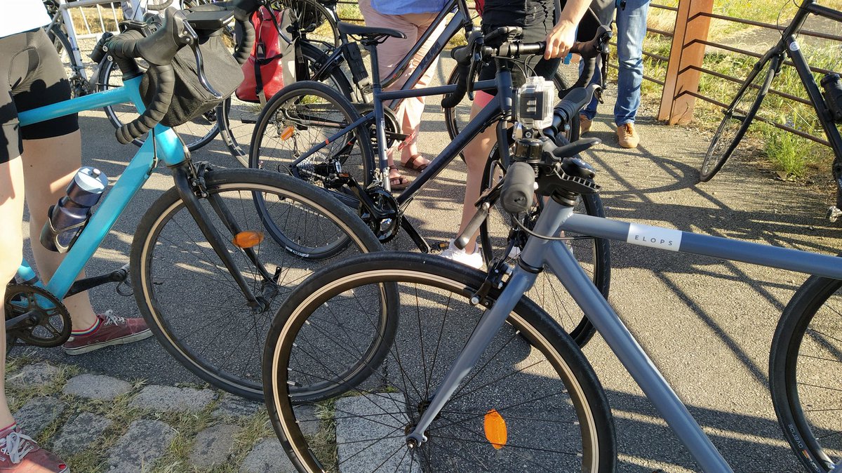 Mr_tom4's tweet photo. Sortie du mercredi soir.
#speed500 #triban #rc100 #rc520 #fun #cyclosphere #nantes https://t.co/XcWwQRL8kj