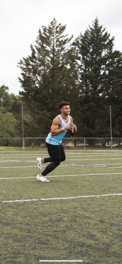 justnfields's tweet photo. Back to the basics.. https://t.co/WkCYxGCY2Y