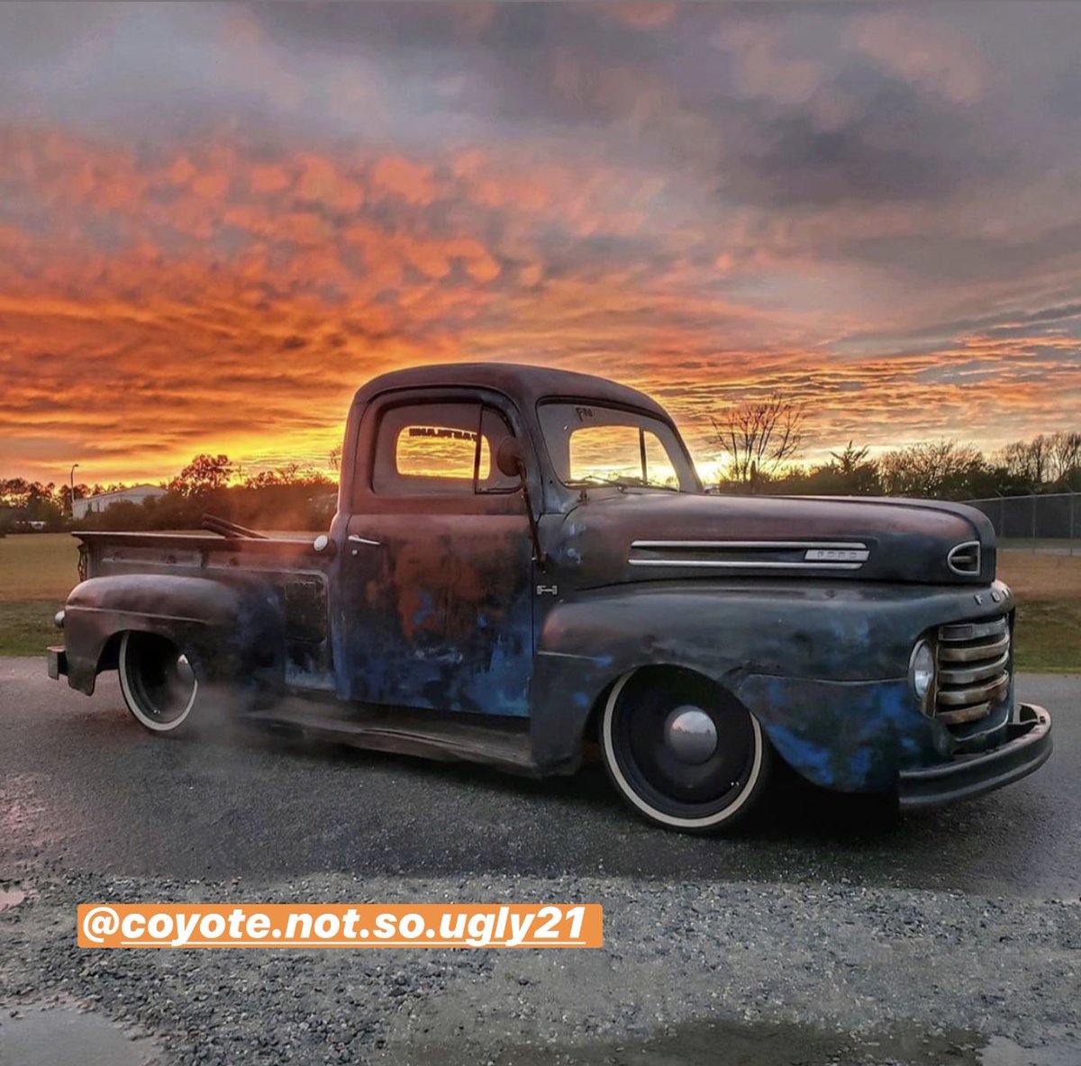 killbillet's tweet photo. Mother Nature at its finest!🔥
#killbillies #killbillet #killbilletforum #ratrod #ratrods #ratrodstyle #ratty #patina #rusted #rustyrods #rustisgood #customratrod #ratrodlifestyle #ratrodlife https://t.co/kDpBZlOeN9