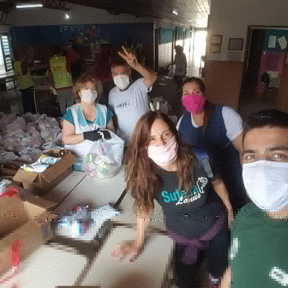 Lilianarossi101's tweet photo. Donde está la Escuela está la Patria! 🇦🇷
@SUTEBA_lanus en las escuelas, hoy en EP 26, 35, 48, CEC  802, J 924, 940, EES 18, colaborando y haciendo relevamiento de los bolsones. Conversando sobre la agenda sindical construida con los delegadxs. 
@SUTEBAProvincia 
@RobiBaradel https://t.co/PFTsVMYIHe
