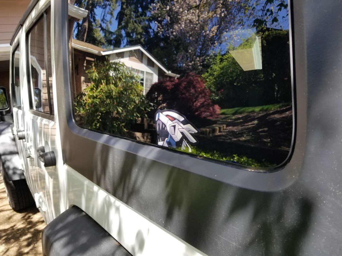 sp0o0kylights's tweet image. My Jeeps JP themed but a Liger snuck in lol #zoids #jeepwrangler #ligerzero