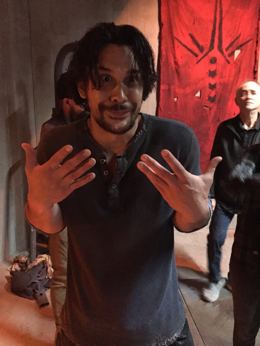 goIdengrace's tweet photo. #ThankYouBobMorley for being the best bellamy blake we could’ve ever asked for and a beautiful person inside and out https://t.co/wgZSuOGxle