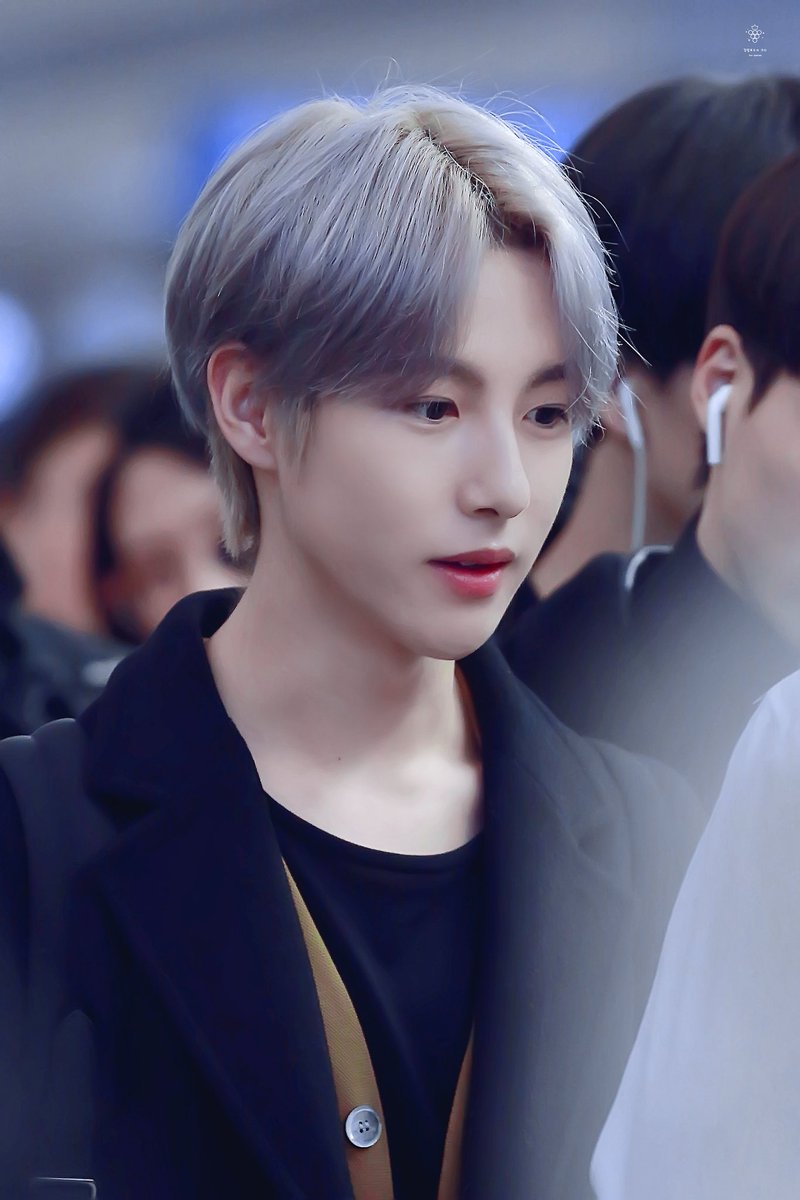 mintchocnr's tweet photo. น้องอินจุนผมยาวก็คือสวยแบบสวยชิบหายเลยนะ สวยขนาดนี้ได้ไงวะ สงสัยมาก สวยจริง โคตรสวยเลย คนสวยขา https://t.co/kZxGlZYn5x