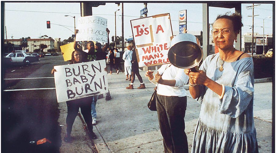 BLAX00's tweet image. “FUCK THIS SHIT!” — 

A history series.

The 92 LA Riots!