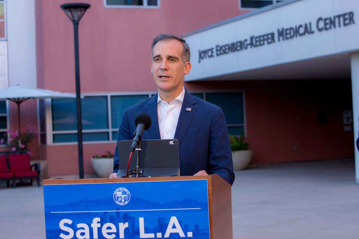 LAJewishHealth's tweet photo. Yesterday, the @MayorOfLA held his nightly media conference at LAJH. He gave an update on the city's current COVID-19 status, and how, with advice from our Chief Medical Officer @NoahMarcoMD, the city is providing testing kits to skilled nursing facilities. Photo Credit: @JodyeA https://t.co/3UkFSgXlFz