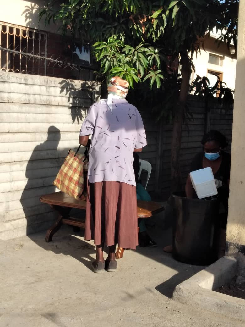 Semalho's tweet image. Day 35!!!

516 children were served porridge
1610 people were served supper. We had 200 new registrations. 
To all the meals served
To all the support given
To all the sweating
We are thankful.  

#covid19lockdownreliefkitchen