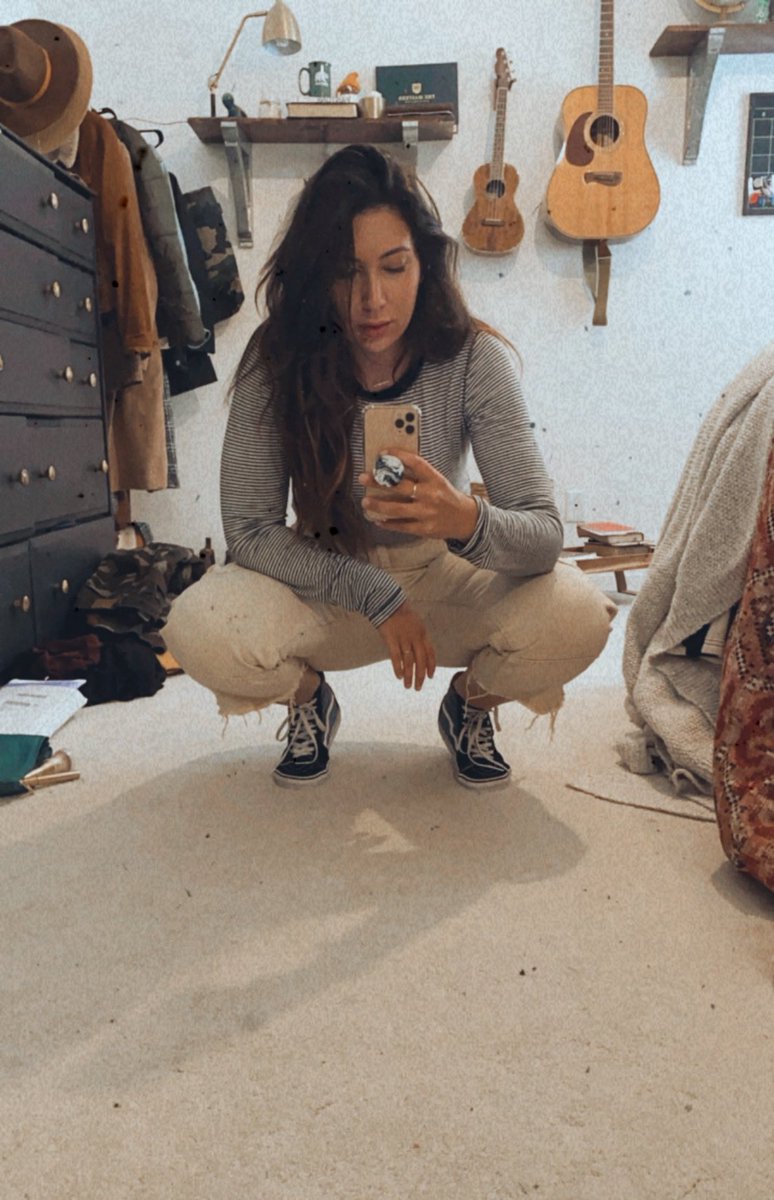 jenna__jensen__'s tweet photo. mess? yes. happy? yes. https://t.co/JPliwxGnIj