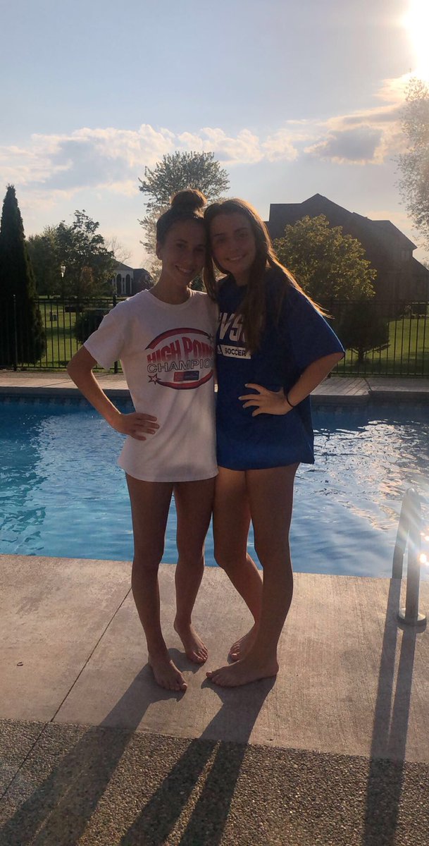 happy birthday <a href="/oliviaroback/">Olivia</a> i hope you have had the best day, love and miss you! we need to hang after quarantine🥺❤️