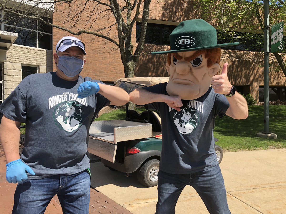 ForestHillsPS's tweet photo. It was a great day to be a Ranger! We’re proud of you Class of 2020! #RangerStrong @StevePassinault @CentralTrend https://t.co/wJPdyz1auD