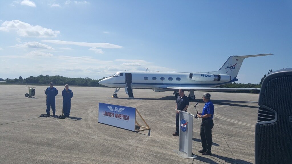crew_launch's tweet photo. DM2 &amp; COVID19 : a realization that this historic event (DM2) is being conducted during a worldwide Pandemic. 

Note the masks and social distancing efforts. https://t.co/UMGxrHS8C2