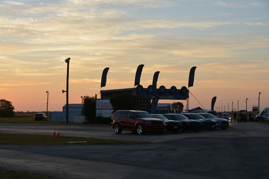 LSMoparFest's tweet photo. Sun rising at #LSMF2015 #BeyondTheCars https://t.co/2ZDJv5OQRD