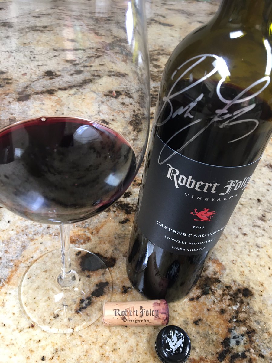 BartlettBacchus's tweet photo. Enjoying this 2013 #RobertFoley #Cabernet while I also enjoy a perfect day in the #NapaValley. Cheers to all and Happy #WineWednesday https://t.co/SOXNDjGWFm