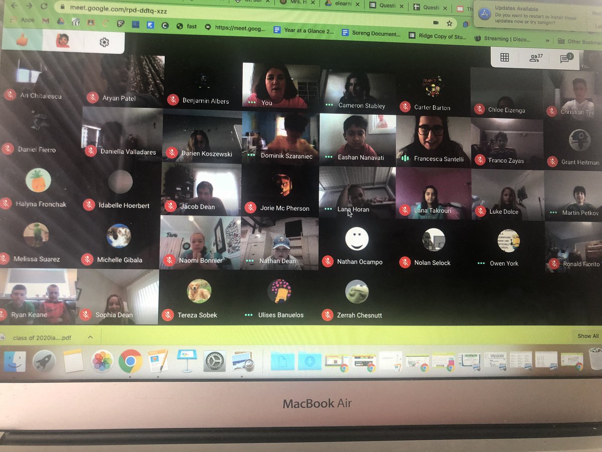 BethSoreng's tweet photo. Today we had visitors to our google meet. Ridge alumni came back to answer some of our junior high questions. @MissSantelli5th @D59Ridge #d59Learns https://t.co/mL99qHyWyZ