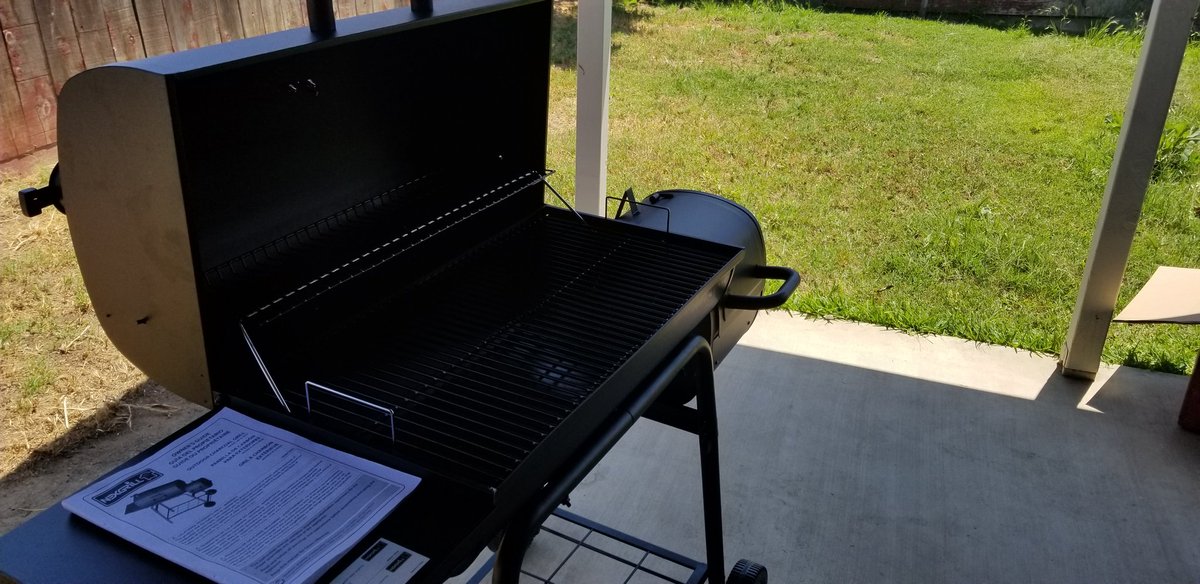 meisterkitan's tweet photo. After 4 hours of fixing and cleaning. My new charcoal grill is set!!!! Summer about to be lit! #Meatfish + #wine https://t.co/1UnSdLldOl